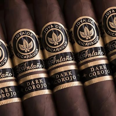 comprare Custom ISO9001:2008 Certified Round and Rectangular Cigar Labels with Gold Foil Embossing online manufacture
