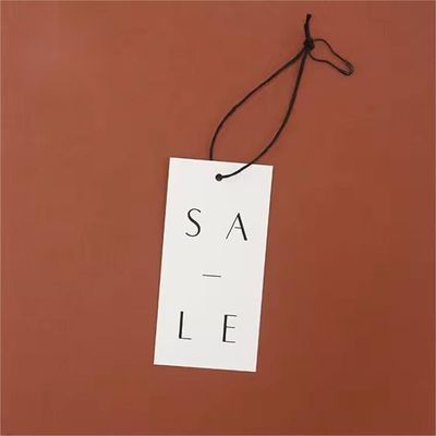Buon prezzo Regali String Etichette di abbigliamento personalizzate Carta nera Etichette di prezzo in linea