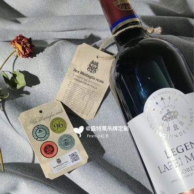 Buon prezzo Hot Selling Paper Hang Tags Prezzo promozionale Alto livello Popolare Paper Hang Tags per abbigliamento in linea
