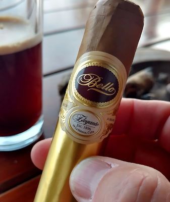 Buon prezzo Custom ISO9001:2008 Certified Cigar Labels with Silk Screen and Flexographic Printing for Luxury Branding in linea